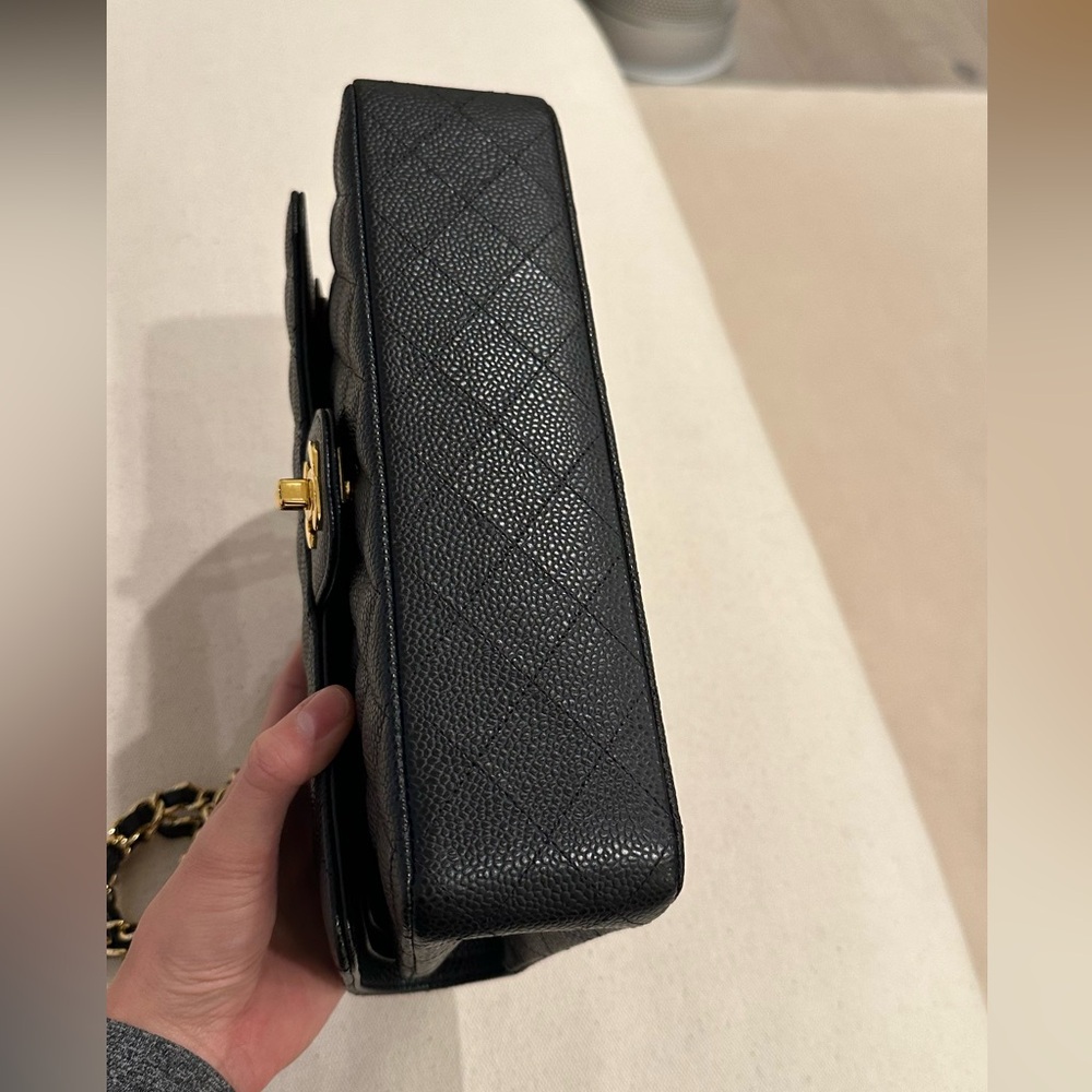 Classic Black Quilted Shoulder Bag with Gold Hardware - Picture 2 of 11